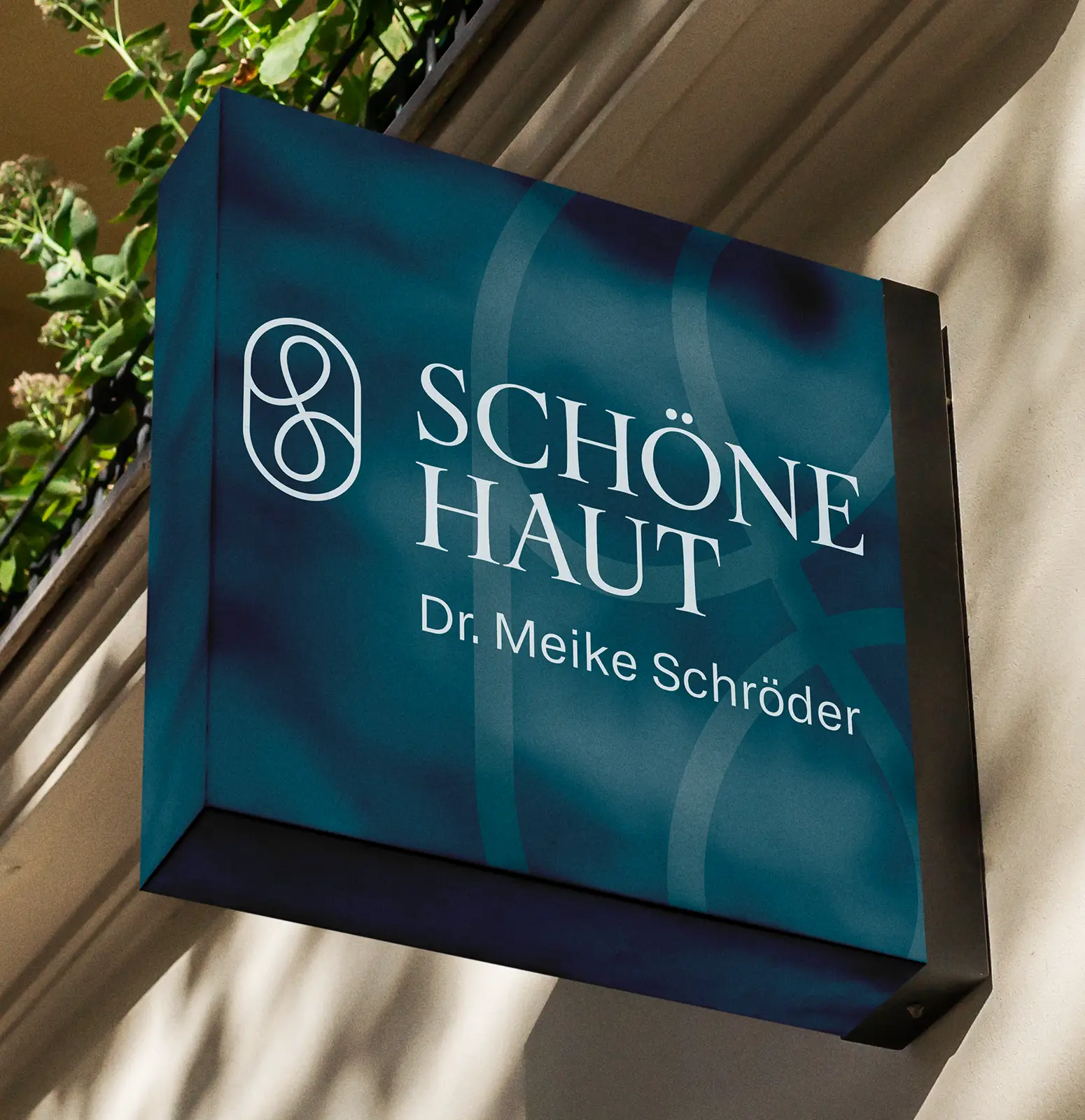 SchöneHaut_Corporate-Design-05 Schöne Haut Dermatologie Branddesign Schild